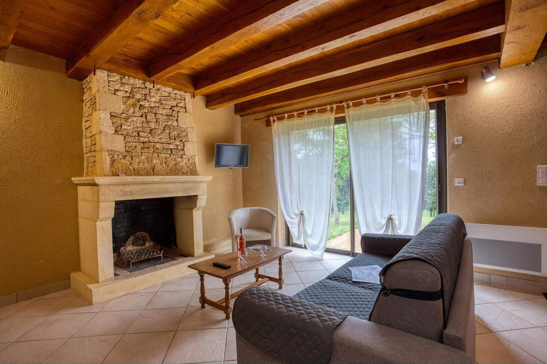 COMBAS village de gites Saint-Crépin-et-Carlucet Extérieur photo