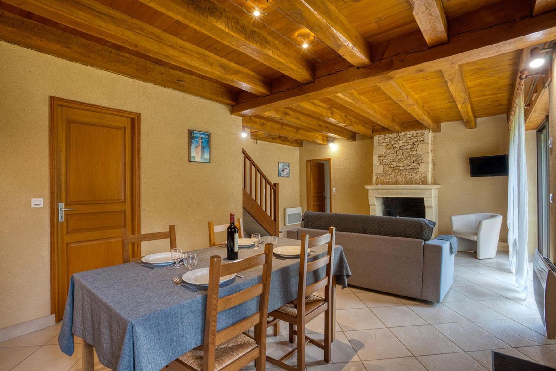 COMBAS village de gites Saint-Crépin-et-Carlucet Extérieur photo